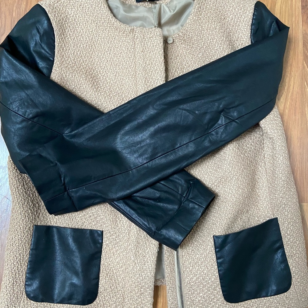 Talbots light jacket - Picture 2 of 8